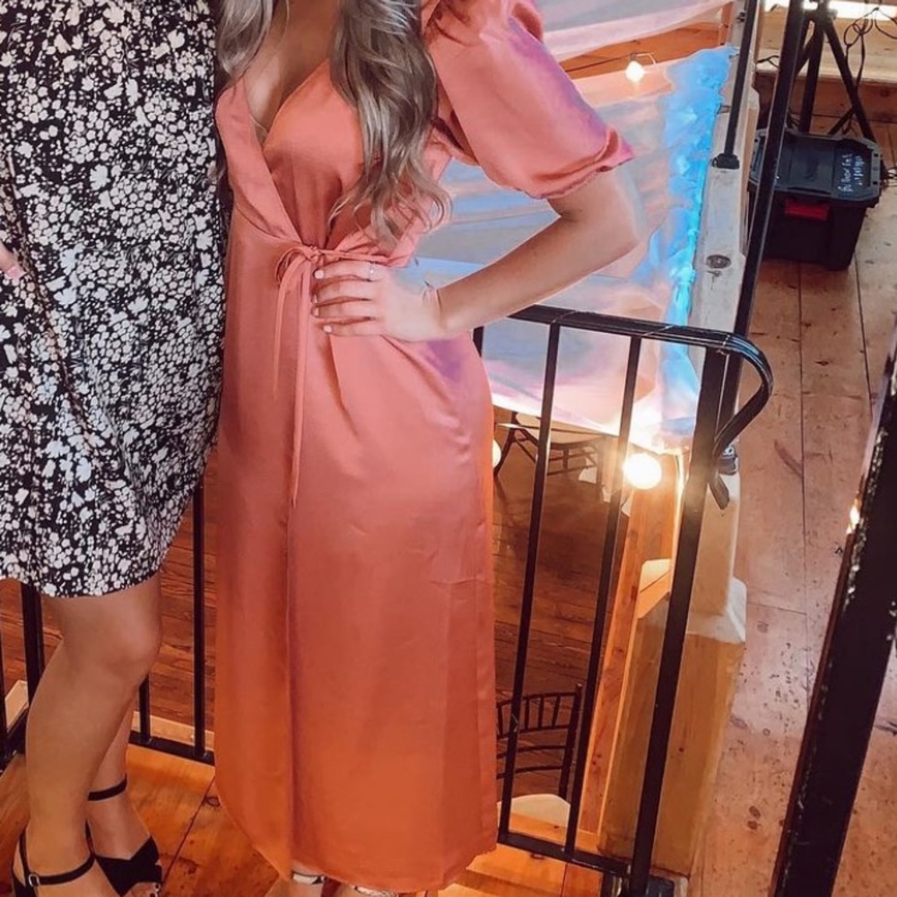 Express pink dress worn once, dry cleaned ,perfect